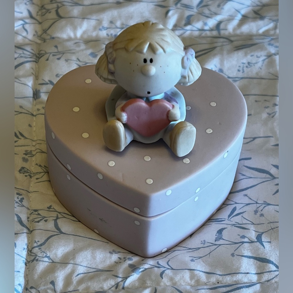 SET OF 3 BUMPKIN FIGURINES BY FABRIZIO